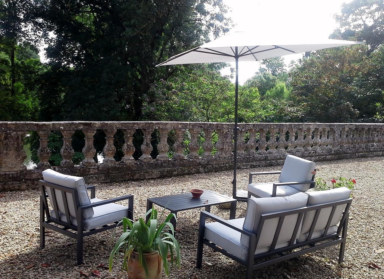 Le Logis De Ruelle Bed and Breakfast Εξωτερικό φωτογραφία